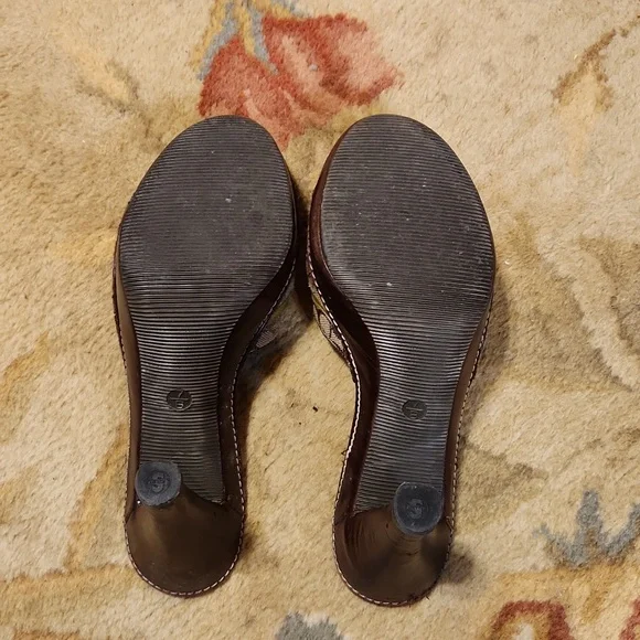 COACH Katalina, brown leather sandal, size 7. - Picture 4 of 11